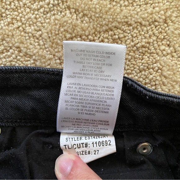 STS Blue Black Distressed High Rise Mom Jean Shorts Fringe Cutouts Size 27 - Picture 9 of 9